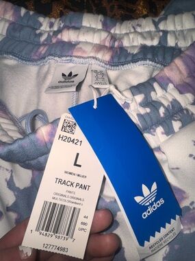 Brand New Women’s Adidas Floral Print Jogger Sweatpants